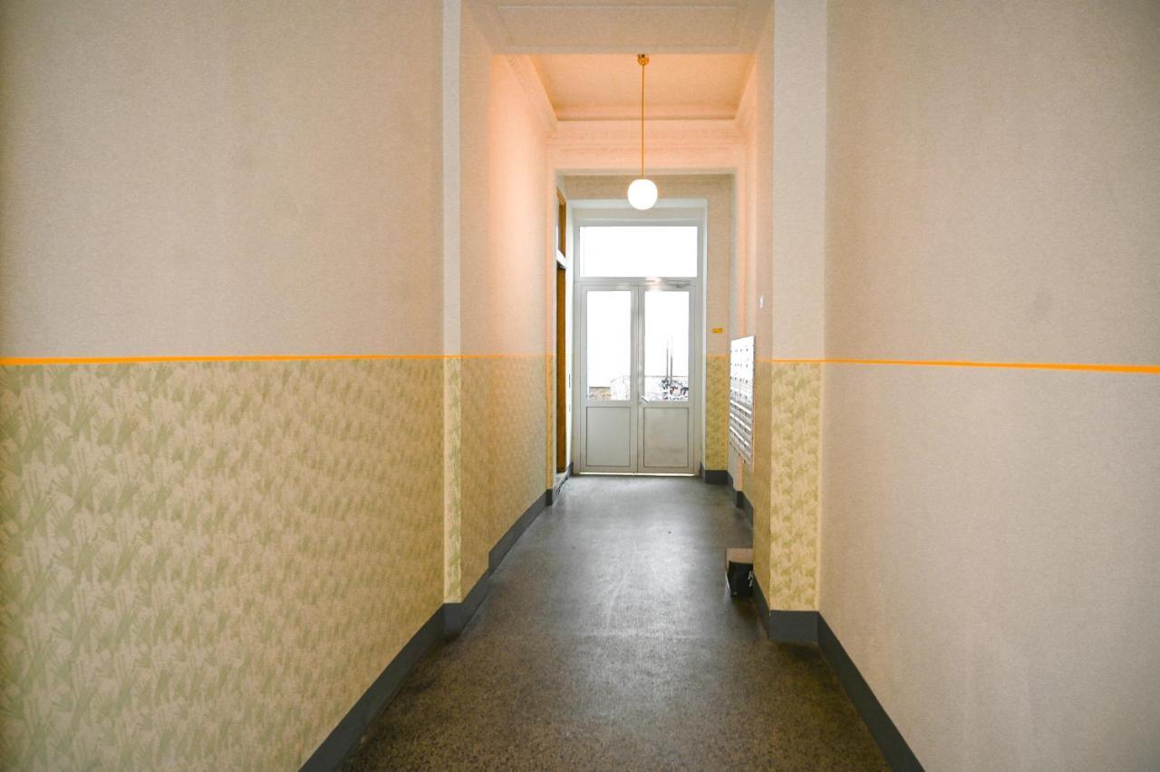 Elegant Suite Augarten Виена Екстериор снимка